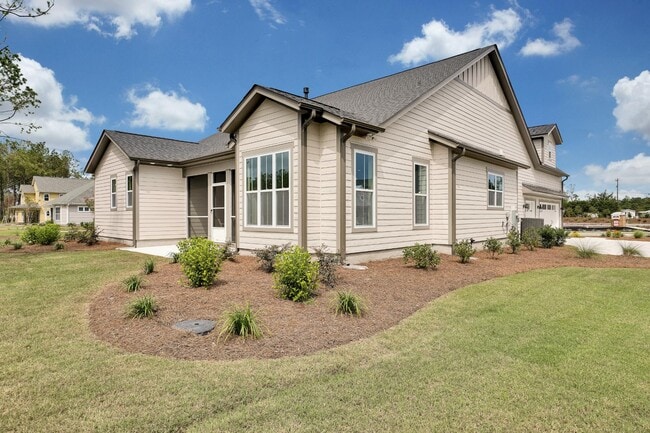 9700 Strawberry Hill Dr NE unit 36457777, Leland, NC 28451 - photo 6