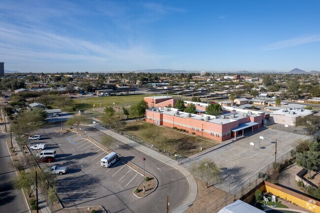 Mary Meredith K-12 Serves The Duffy Neighborhood