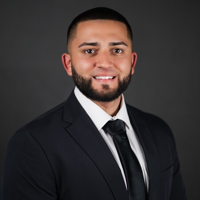 Agent Photo