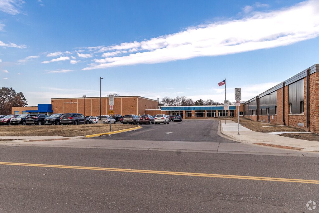 Cambridge Primary School is located in Cambridge MN.