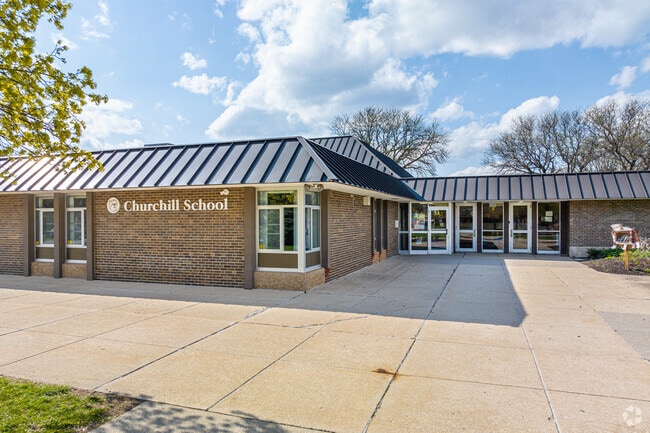 Churchill School offers great learning experiences for the children of Homewood, Il.