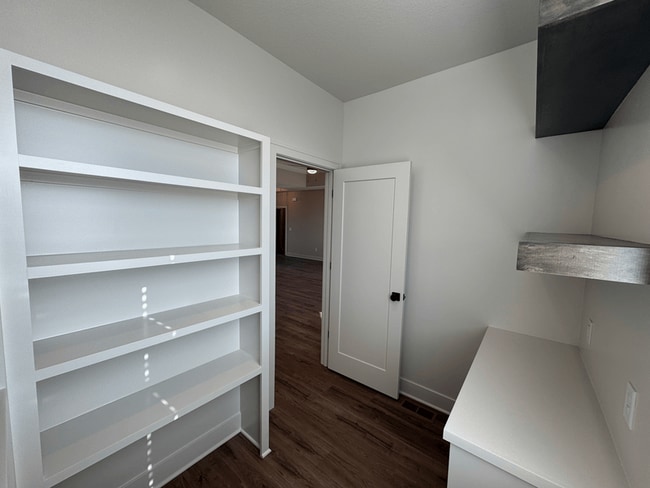 19255 W 109th Place, Olathe, KS 66061 - photo 7