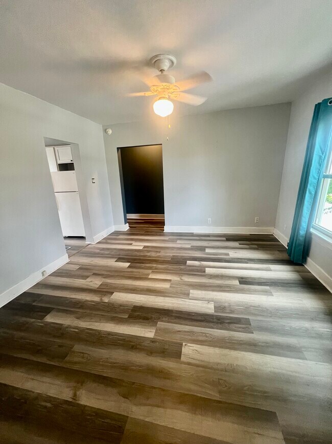 5432 25th Ave unit Upper, Kenosha, WI 53140 - photo 5