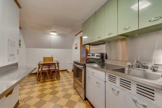 Kitchen with table