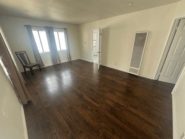 6609 1/2 Brynhurst Ave unit 6609, Los Angeles, CA 90043 - photo 4