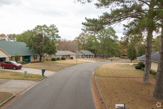 Clinton's wide streets with raised curbs provide additional parking in most neighborhoods.
