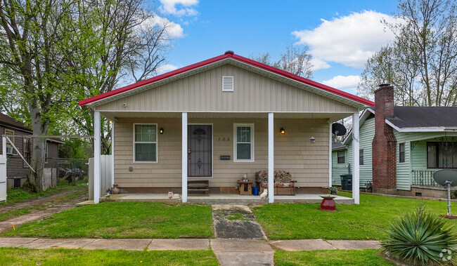 You can find many one-story, ranch-style homes in the Enon Ridge neighborhood.