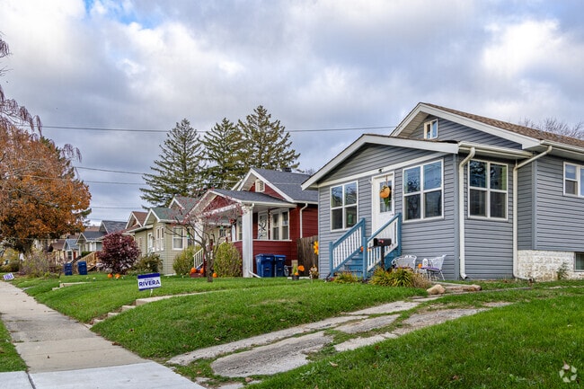 Bungalow home are well represented in Pine Trails Estates.