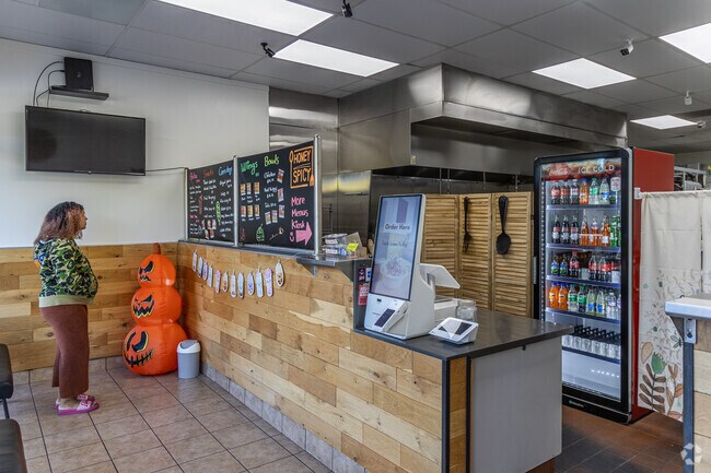 Honey Spicy offers Korean Fusion food in West Portland Park.