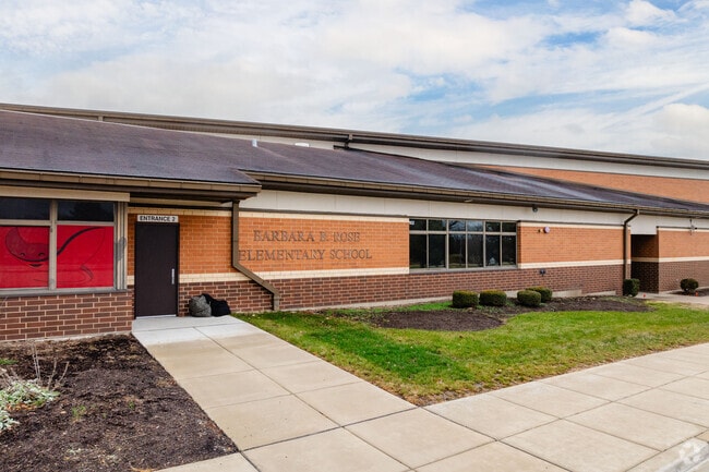 Rose Elementary has about 397 students enrolled.