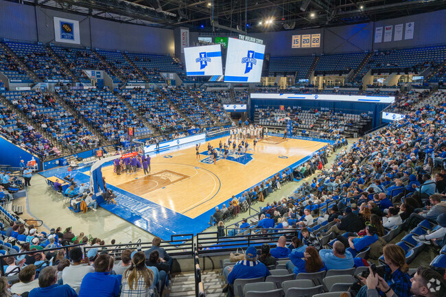 The ISU Sycamores play at the Hulman Center near Farrington's Grove.