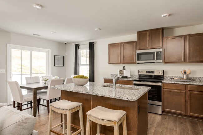 5021 Burmese Trail unit 36142789, Spartanburg, SC 29306 - photo 6