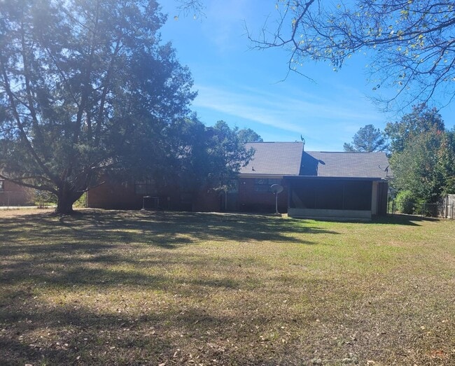 608 Aztec Ln, Albany, GA 31721 - photo 3