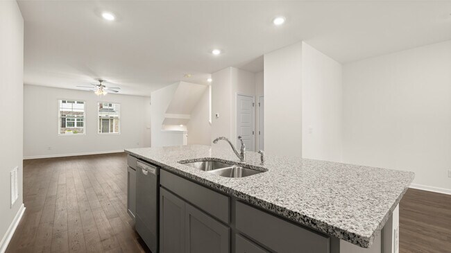 998 King Iron Dr unit 36197493, Lawrenceville, GA 30045 - photo 6