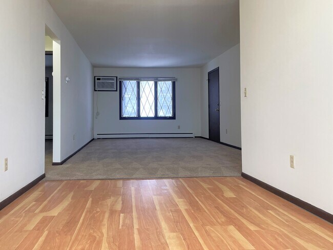 2367 Chalet Gardens Rd unit 3, Fitchburg, WI 53711 - photo 7