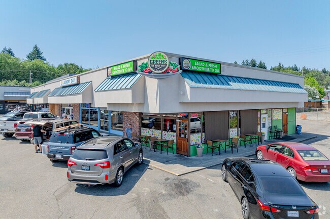 Grab a smoothy and a cappuccino to go at Greens On Your Way in Silverdale WA.