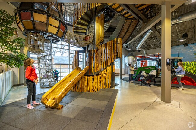 The Children's Museum of Southern Minnesota is a popular spot for families in Lincoln Park.