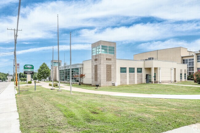 Thomas Edison Preparatory School serves grades 6 through 12.