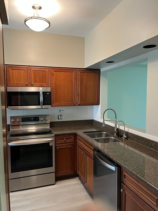 378 White Oak Ln, Lake Barrington, IL 60010 - photo 5