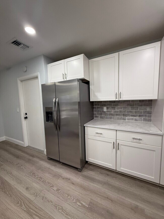 154 SE Selva Ct, Port Saint Lucie, FL 34983 - photo 3