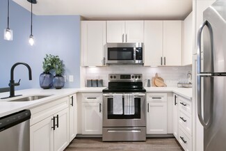 410 S Maple Ave, Falls Church, VA 22046