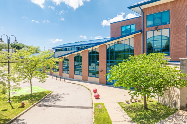 C. B. Jennings International Elementary Magnet School is one of many trade and charter schools.