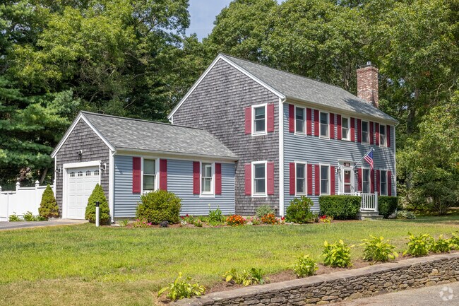 Colonial homes are particularly common in Hatchville.