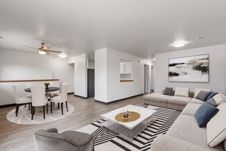 1811 Jackson St, Stoughton, WI 53589