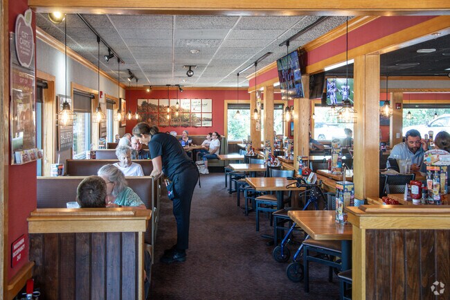 Locals enjoy a meal at Applebee's just north of Columbus in Forest Lake.
