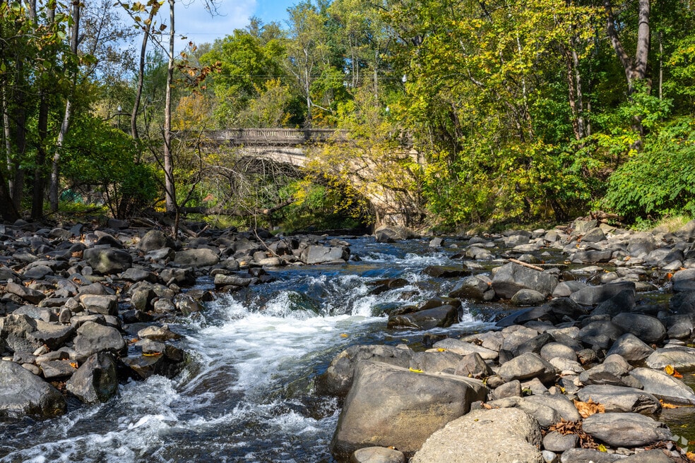 Neighborhood_Dickeyville_V3_110723