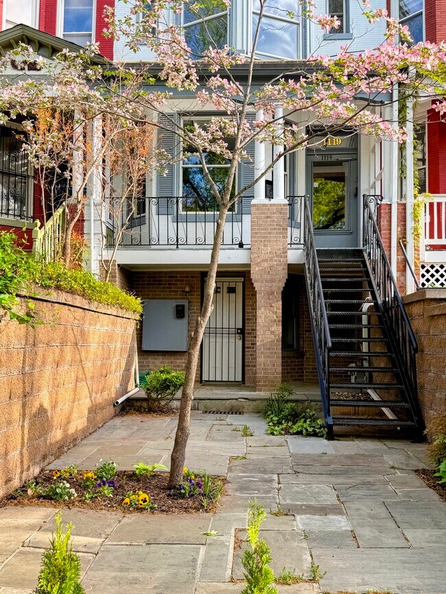 1119 Euclid St NW, Washington, DC 20009