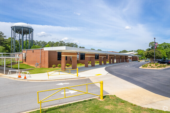 Fairview Elementary School teachers have a Niche Score of B.