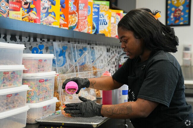 Saturday Morning Vibes Cereal Bar has various sweet breakfast options to choose from.
