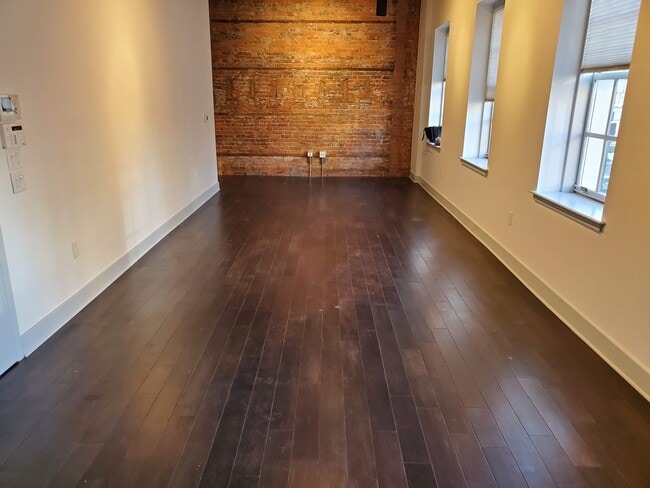 2212 Walnut St unit A, Philadelphia, PA 19103 - photo 3