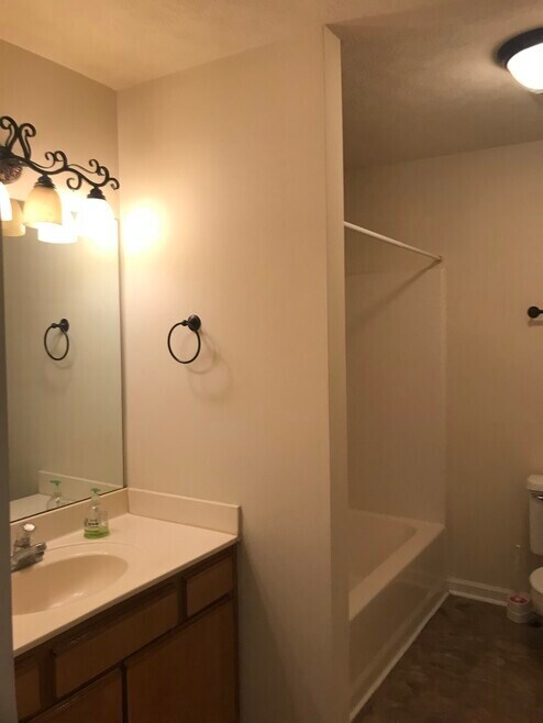 1025 Winners Cir unit B, Bowling Green, KY 42103 - photo 6