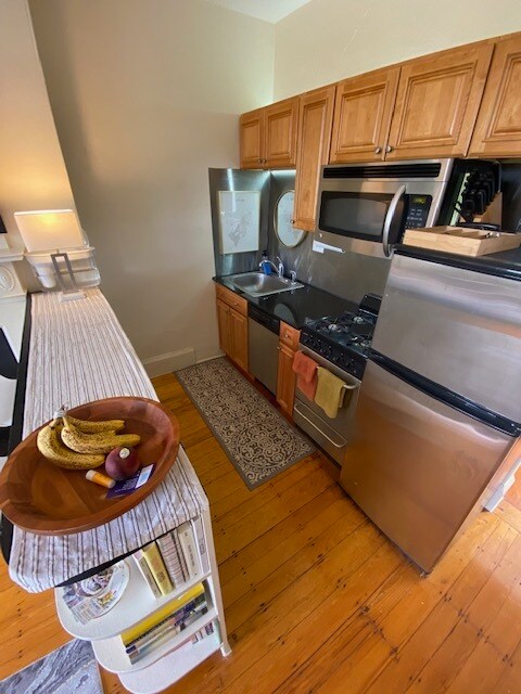 1060 Beacon St unit 3, Brookline, MA 02446 - photo 6