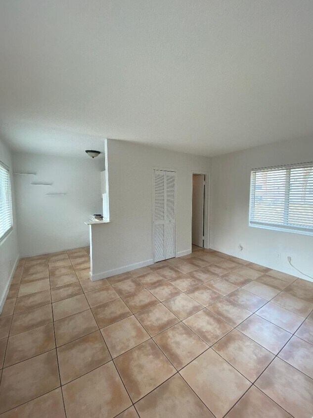 Kilmair Cresthaven 1671 NE 33rd St, Pompano Beach, FL