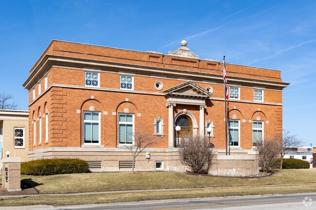 The Oskaloosa Public Library offers a wide variety of community classes and programs.
