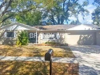 1608 Robin Ln, Brandon, FL 33510
