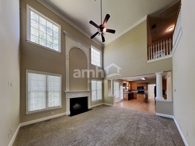 393 Cherry Tree Ln, Marietta, GA 30066 - photo 6