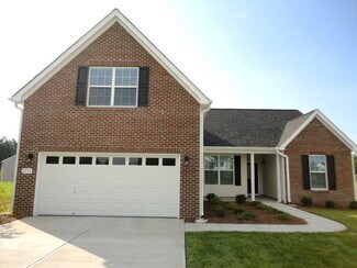 2217 Magnolia Ct, Elon, NC 27244