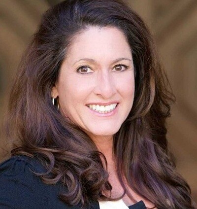 Kellie Smith Lundgren