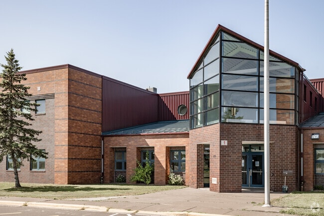 Great Lakes Elementary is part of the School District of Superior.