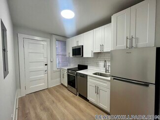 53 Joy St Unit 2, Boston, MA 02114