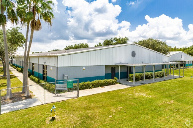 Sand Pine Elementary is host to 517 students in Wesley Chapel. Grades K-5.