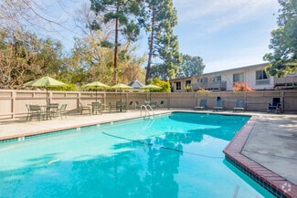 240 Monroe Dr, Mountain View, CA 94040