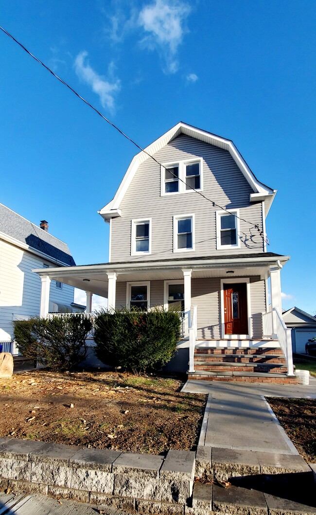 218 Furman Place Unit 1, Lyndhurst, NJ 07071