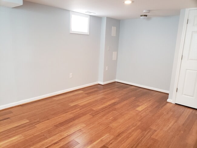 4851 Arlington Blvd unit Basement space, Arlington, VA 22203 - photo 4
