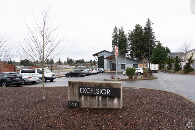 Entryway and signage of Washougal Learning Academy.