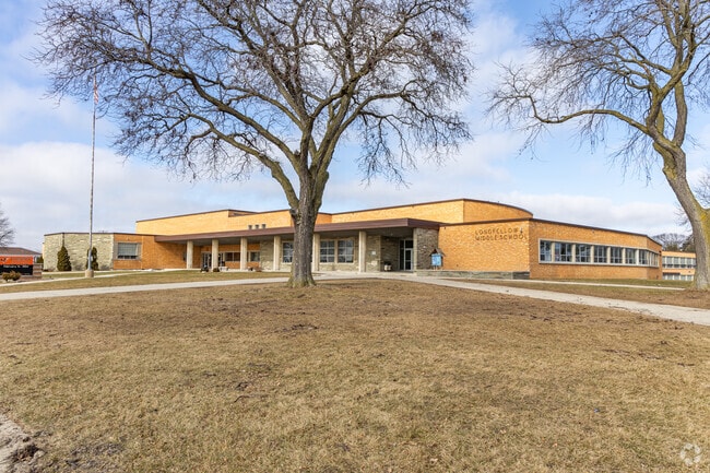Longfellow Middle School is a well-rated school near Milwaukee.